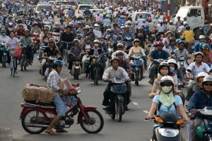 Circulation dense à Saigon ! Vive les motorbikes au Vietnam :-)